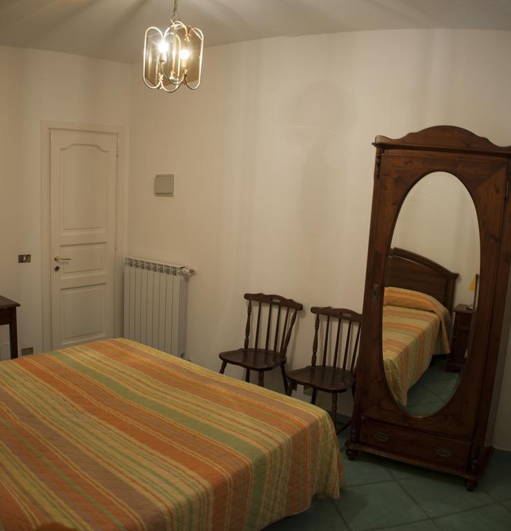 Hotel Polito Serrara Fontana Ruang foto